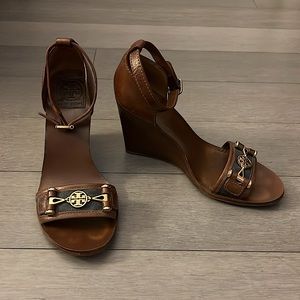 Tory Burch Wedges in Brown